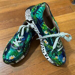 L’Artiste by Spring Step Women’s Sneakers Size 9 US / EU 40 – Multicolor Floral